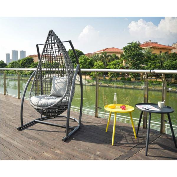 Silla de swing de huevo de patio con muebles de ratán colgantes al aire libre de color marrón oscuro