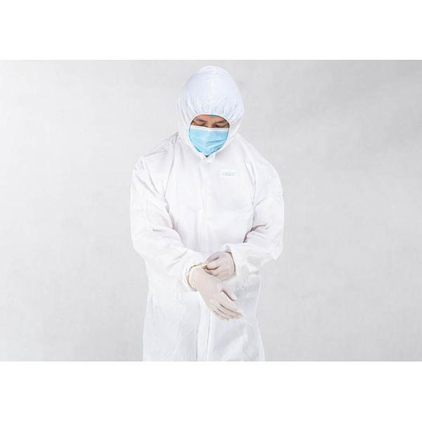 Médicos protetores descartáveis esfregam a roupa completa do corpo da combinação dos ternos