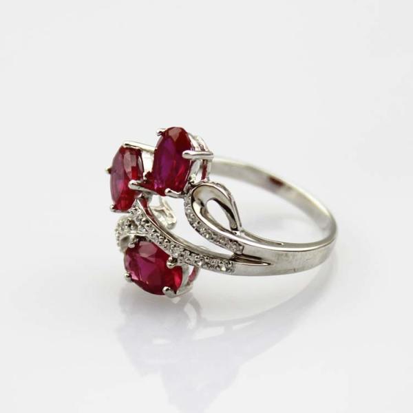 Fashion Jewelry 925 Silver Ring with Cubic Zircon Three Stones Ring(R0098)