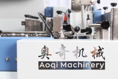 máquina totalmente automático da dobradura da largura de 530mm, tipo de condução dobrador de papel industrial da correia