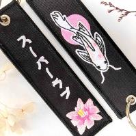 Chaîne de clés personnalisée à double face brodée Étiquette de conception d'anime Nom de marque Chaîne de clés brodée personnalisée Chaîne de clés brodée anime
