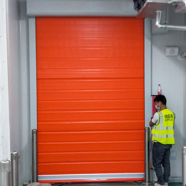 Logistics Cold Storage High Speed Door 380V 220V For Cold Chain Efficiency