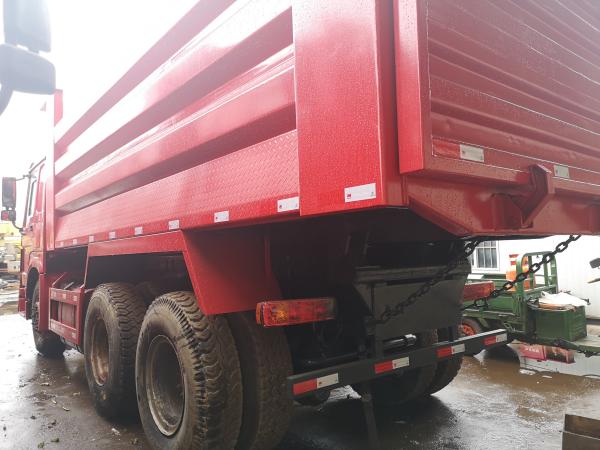 20 Cubic Meters Used Commercial Dump Trucks 375 Hp Horse Power CE Standard