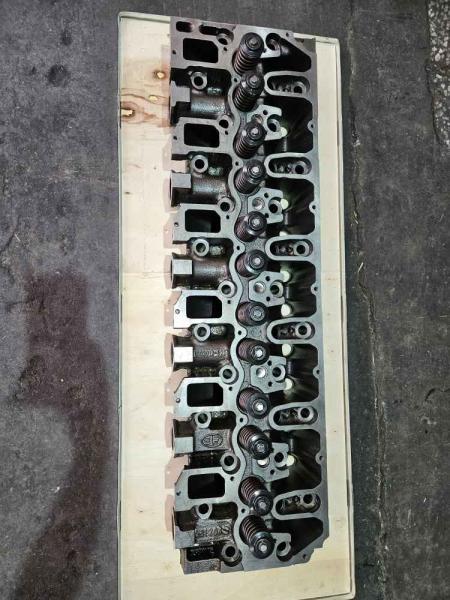 0429-1729 Cylinder Head Assembly Volvo D7d Engine Head Cylinder