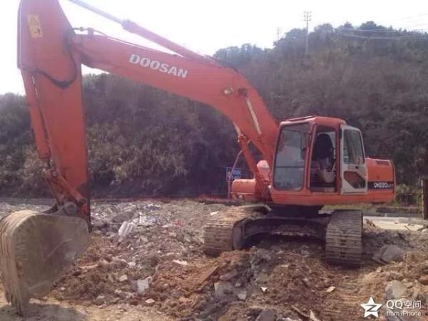 Long Reach Used Doosan Excavator  DH220LC - 7 Year 2009 Original Paint Color