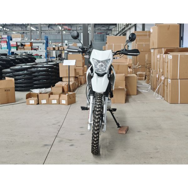 Moto cross 200cc 4 temps tout terrain homologuée avec démarreur électrique et kick