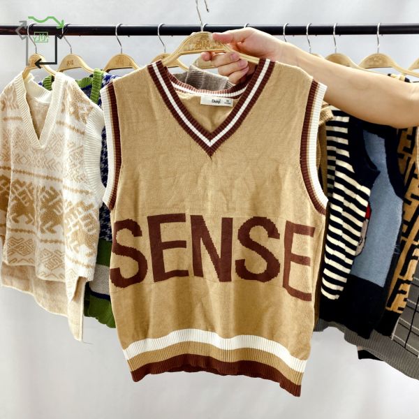 90% Clean Used Winter Clothes Women's Old Sweater Vest V Neck Bulk Ukay Bales