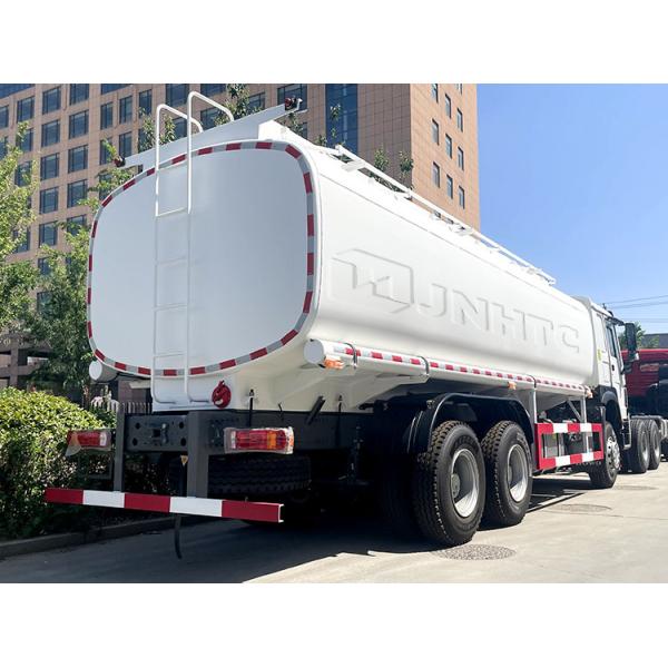 Хорошая цена Sinotruk Howo Нефтяной танк грузовик 6X4 400HP LHD Дизельное топливо Нефтяной танк грузовик