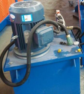 Простой тип крен панели крыши двойного слоя формируя крен машины/черепицы формируя машину