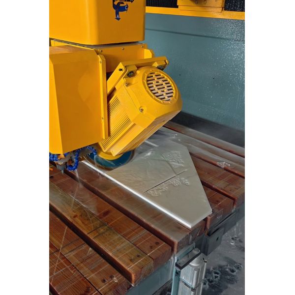 ZEUS 4+2 4 Axis Bridge Cutting Machine Marble Granite HD Camera CNC Stone Cutter Saw Gear Pump Engine Customizable 220V/380V