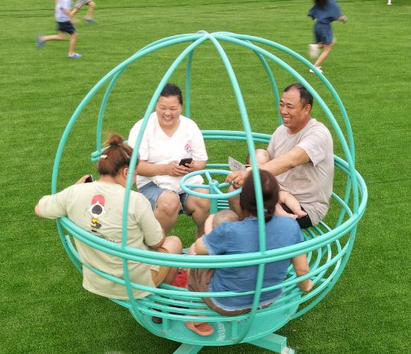 Custom Kids Rotating Globe Carnival Ride for Indoor Outdoor Use