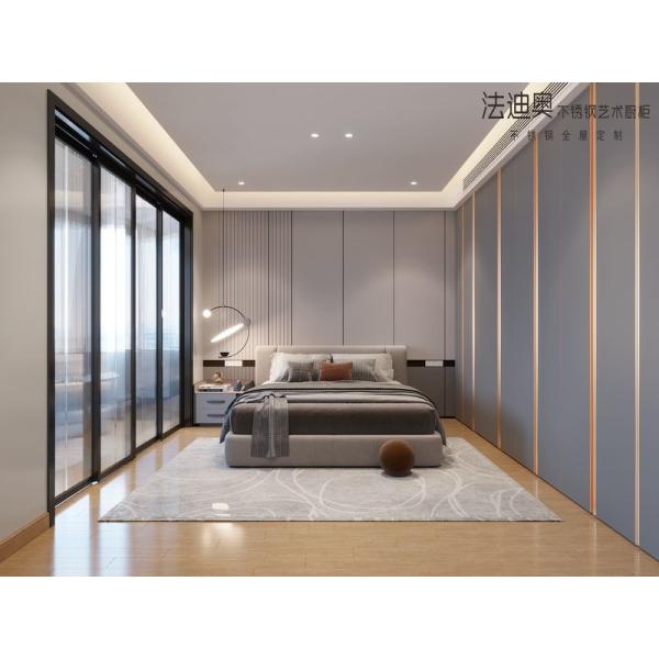 Серо-синий модульный шкаф из нержавеющей стали с яркими желтыми акцентами и тонкой элегантностью