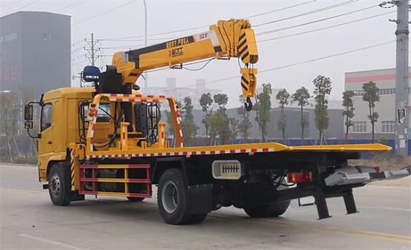 China Made Self Loader Flat Bed Tow Truck 10 Tons Tow Truck Wrecker With Crane