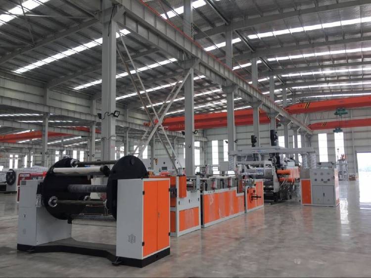 Twin Screw PET Sheet Extrusion Line With No Crystallization And Drying Required 800-1500mm Width And 100% RPET Utilized