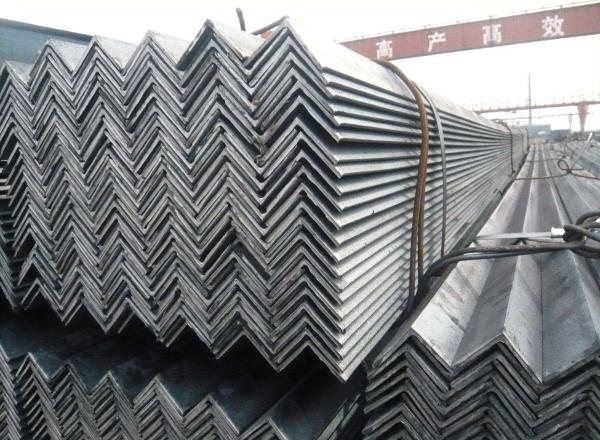 Hot Rolled Stainless Steel Angle Profile 8K HL 2D Bending For Industrial Use