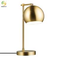 Candeeiro de mesa D17.2 X H46.4cm da cabeceira do ouro do metal do círculo E27