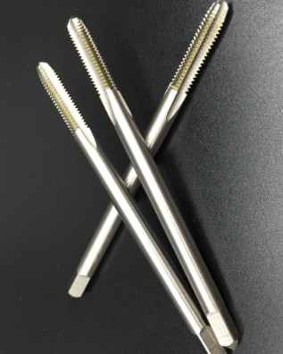 4H等級の形成はメートル糸のより低い穴径を叩く