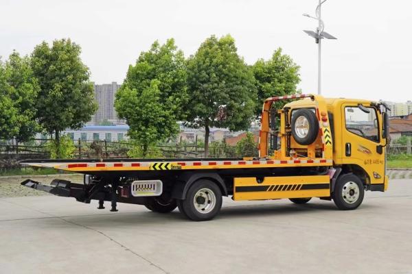 JMC 4 Ton Road Rescue Wrecker Tow Truck Road-block Removal Vehicle Tow Trucks Wreckers Towing Truck Customizable Options