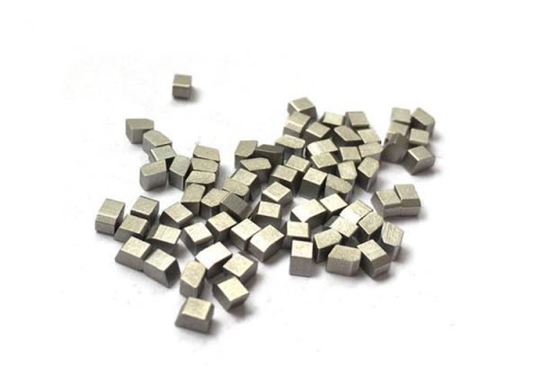 Metal Tungsten Carbide Tool Tips / Circular Saw Cutting 94 HRA Hardness