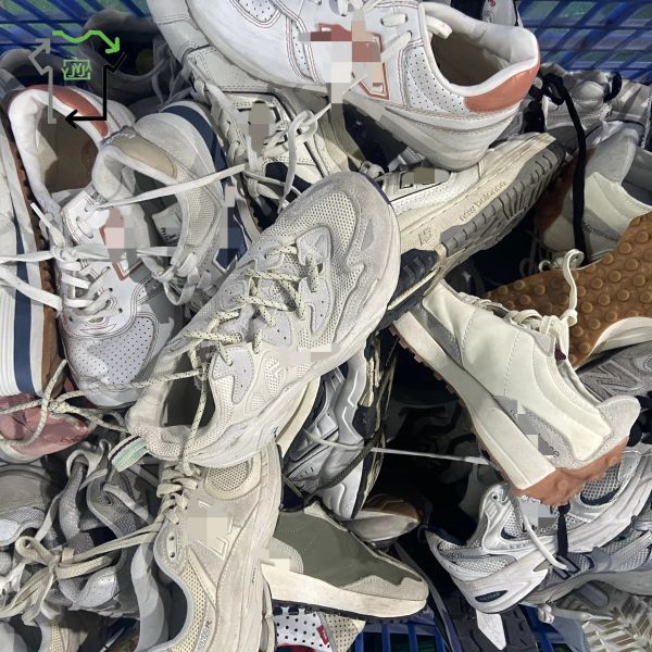 Good Condition Second Hand New Balancen Sneakers Mix Size Pre Owned Sports Shoes