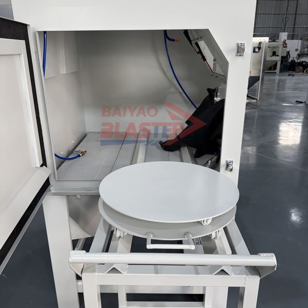 Wheel Hub Sandblasting Cabinet Turntable Manual Operating