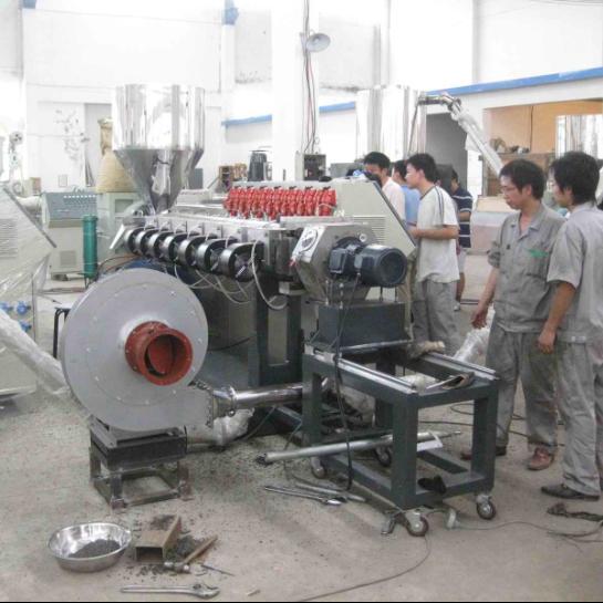 Shenzhen HYPET PVC Pelletizing Line With Twin Conic Extruder / PVC Granules Making With Conic Twin Screw Extruder Machine