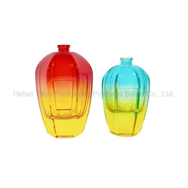 Could Be Customized glass perfume bottles vintage borosilicate glass body material ideal for scent presentation and display