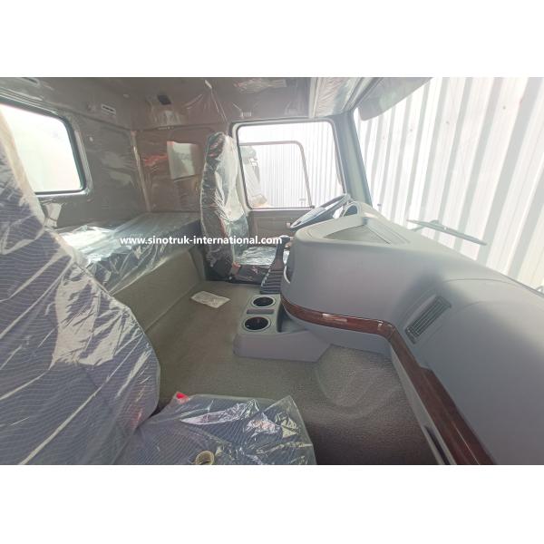 SINOTRUK HOWO 6x4 LHD Water Tank Trucks 371HP 18CBM