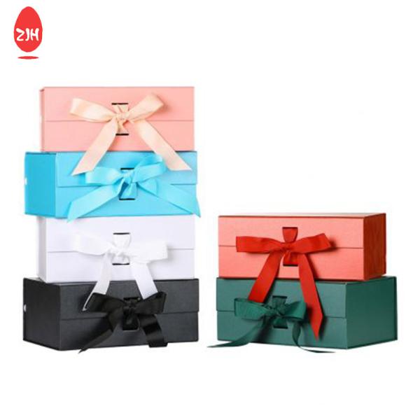 FSC Ribbon Magnetic Closing Gift Box Ribbon Gold Foil Folded Packaging