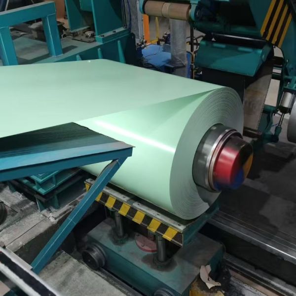 PVDF Coated Steel Sheet Color Galvanized Steel in Coils for Roofing and Cladding