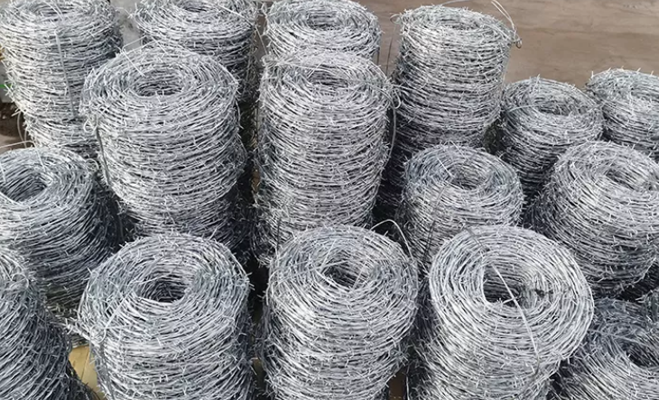 Гальванизированный вес колючей проволоки 8kg бритвы концертины диаметра 1.6mm в катушке