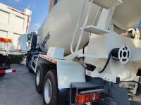 HOWO RHD 6*4 12CBM caminhão de mistura branco de alta potência 380HP tanque de mistura italiano de alta eficiência