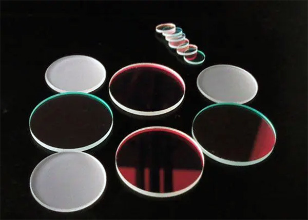 Excellent Blocking Isolation Bandpass Optical Filter Accurate Wavelength Positioning Band Pass Filter