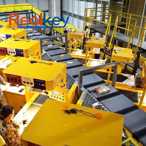 Sistemas de cinta transportadora de almacén versátil de alta capacidad