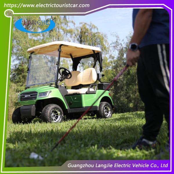 Электрическая тележка для гольфа с двумя местами, двигатель AC без обслуживания, аккумуляторный клубный автомобиль для поля для гольфа.