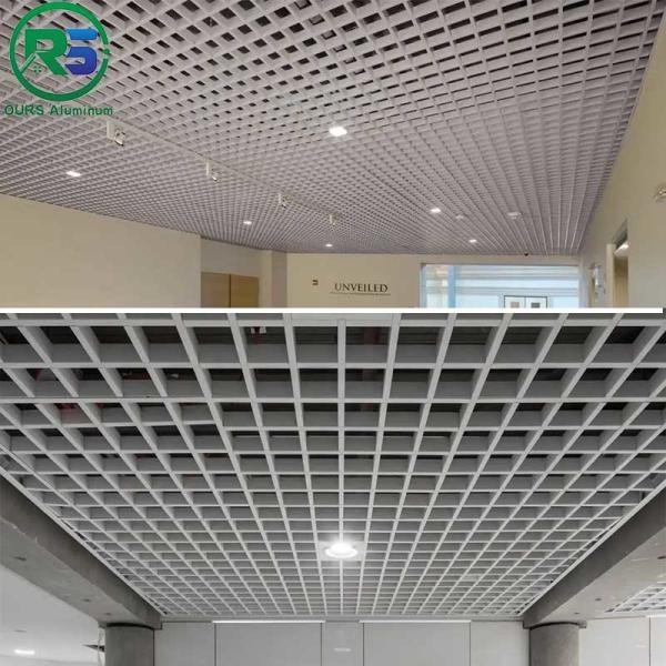 As telhas arquitetónicas de alumínio onduladas à prova de fogo do teto do metal dos painéis de parede suspenderam 200mm