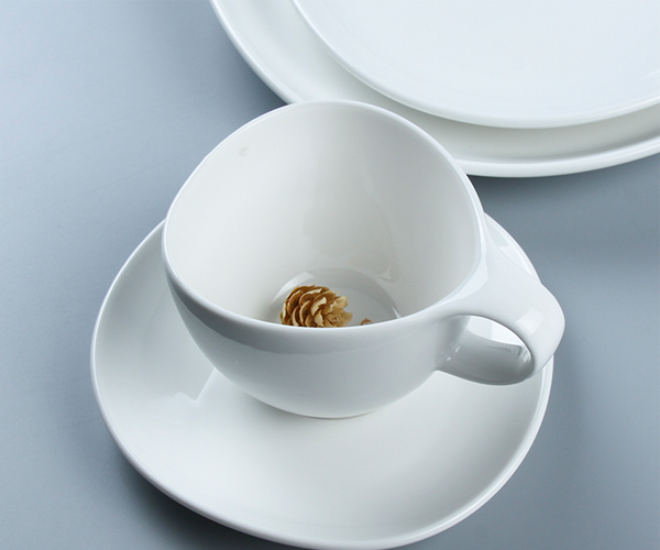 chip resistant 16 Pieces Plates Bowl Cup White Ceramic Dinnerware Sets