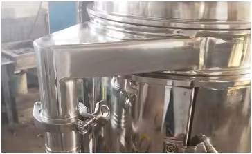 500*400*1200 мм Размер Трубчатая кувшинная центрифуга для оборудования химической техники 500 л/ч