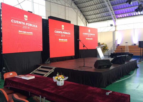 Wide View Angledigital LED Display for Magic Stage , Programmable LED Signs
