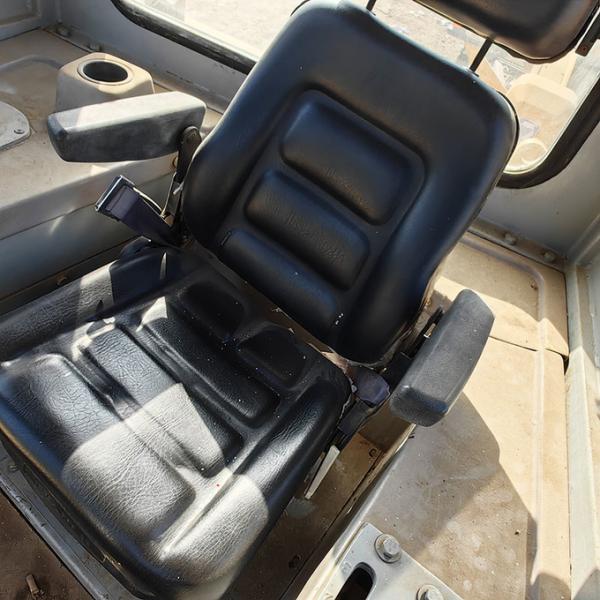 Large Used CAT D8R Bulldozer 228kw Rated Power 625L Large Fuel Tank Capacity