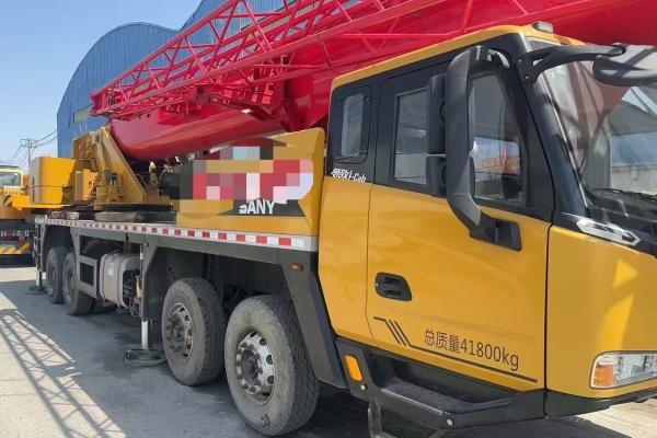 Grue sur camion Sany 50t fiable de 2023 en bon état, pour vente chaude