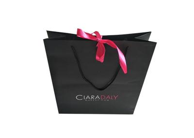 Fancy Glitter Retail Shopping Bags Ribbon Closure Glossy Lamination Sturdy