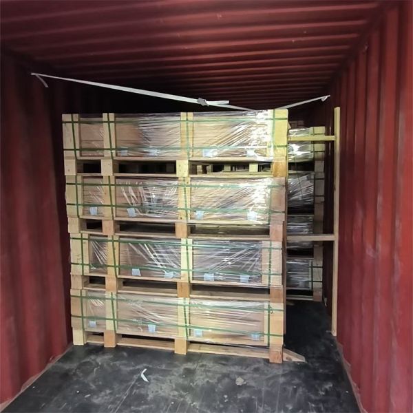 Ultra Clear Solar Tempered Glass 2mm 2.5mm 3.2mm 4mm Tempered Glass Solar Panel