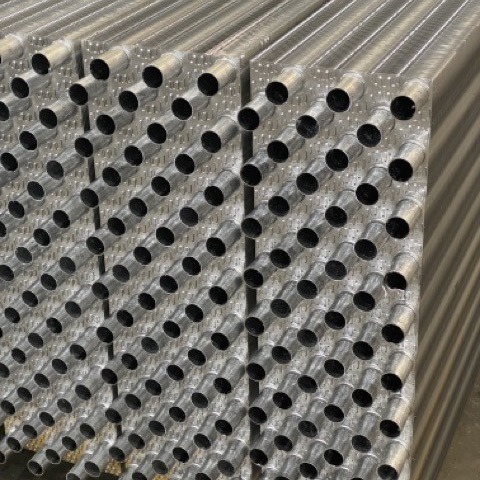 1050 D22 Водяная охлаждающая башня Точная алюминиевая труба может быть настроена Алюминиевая труба