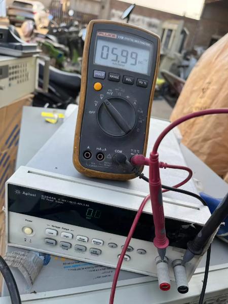 Agilent Programmable Power Supply E3643A 35 V/1.4A  60 V/0.8 A 50 W