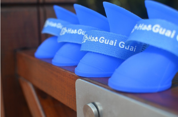 Pet supplies silicone rain boots, non-slip pet shoes, candy color fashion cute dog shoes,red,yellow,pink,black;