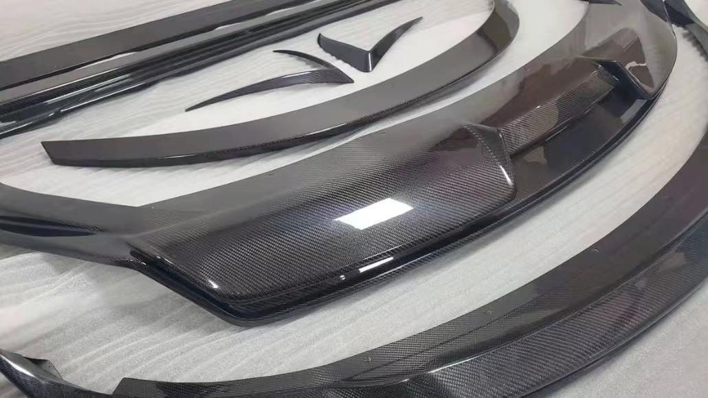 Tesla Model3 Carbon Fiber Front and Rear Lip Side Skirt Body Kit for Superior Fitment