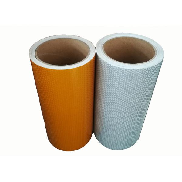 高輝度等級の反射に広がることの反射物質的なガラス玉の反射屋外のビニール