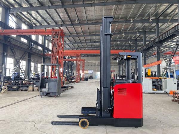 2500KG Electric Pallet Forklift 3 Way Specialized Material Handling