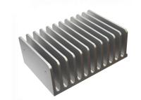 6005 a anodisé l'extrusion en aluminium de usinage de finition de radiateur